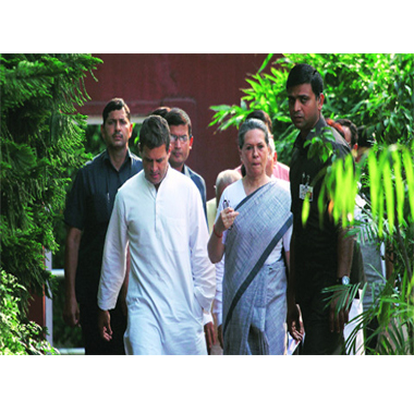 Sonia picks Mallikarjun Kharge over ‘unwilling’ Rahul as Leader of Opposition in Lok Sabha